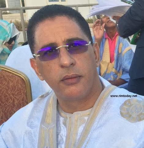 خبير اقتصادي يرد على الوزير ولد ابوه وينتقد مقاله عن الوزير الأول