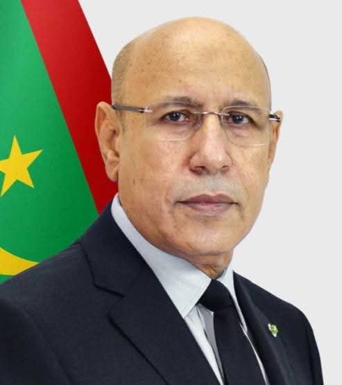 "رسالة من فوق سرير طبي إلى رئيس الجمهورية قبل أن يسبقني القدر إلى الله"