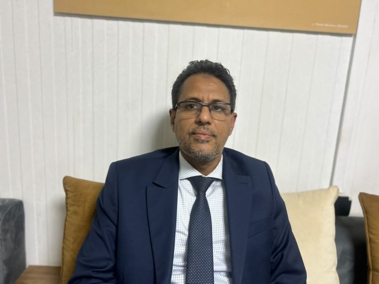 اخرمبالي ولد لحبيب يحدد أسباب الانقطاعات المتكررة للتيار الكهربائي مؤخرا في نواكشوط