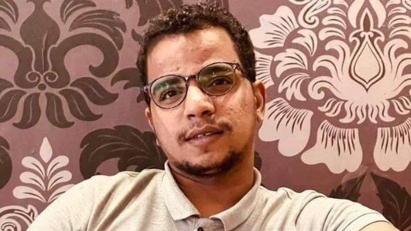 شاب مجهول النسب يروي موقفا محرجا تعرض له عندما حاول الزواج(صورته)