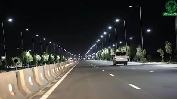 تنبيه وتحذير لمستخدمي طريق مطار أم التونسي ليلا