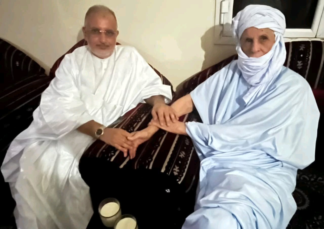 الرئيس الاسبق محمد خونه ولد هيداله يعتذر للوزير محمد عالي ولد سيدي محمد تصريحات نجله